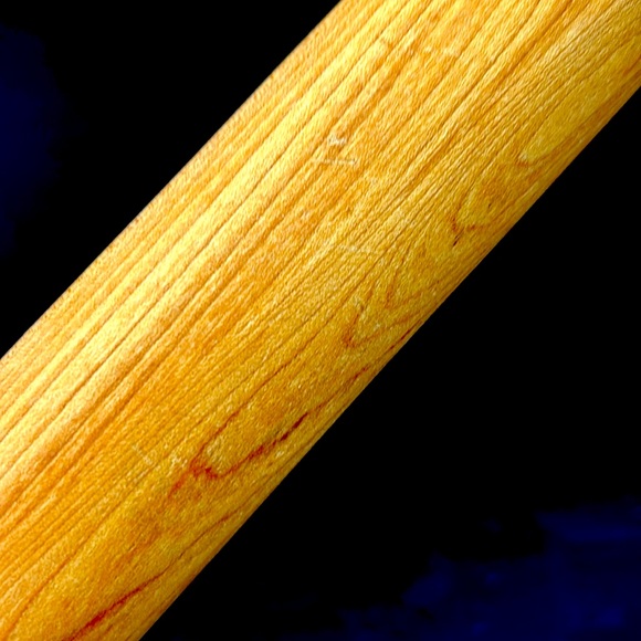 - Retro / Vintage 18” L wooden rolling pin with painted green handles - Picture 7 of 7